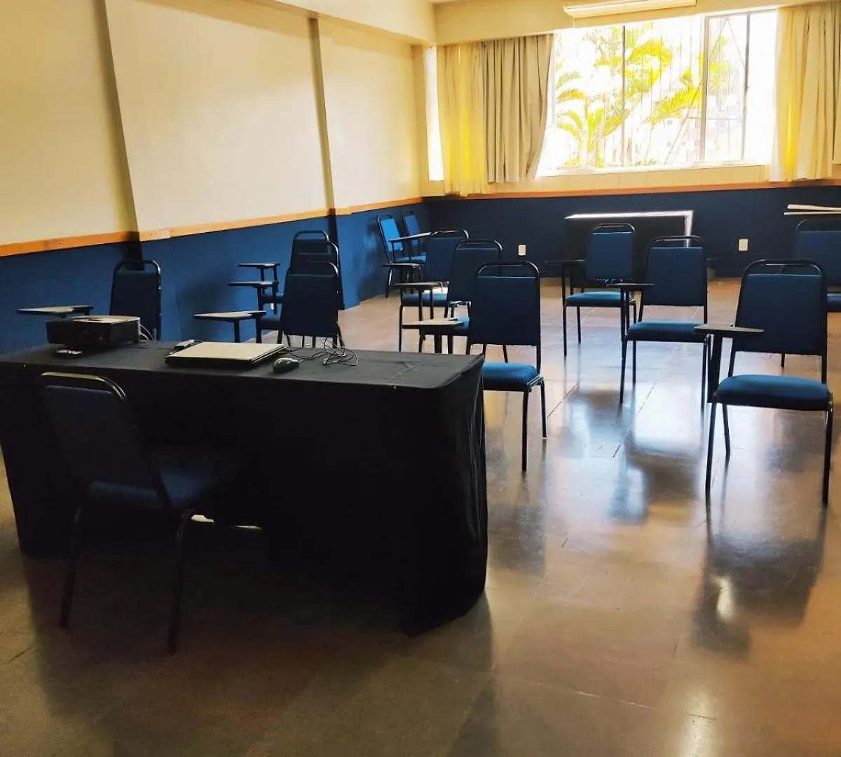 Hotel Coral Trade - Hospitais Puc RS e Clínicas - Pet Friendly