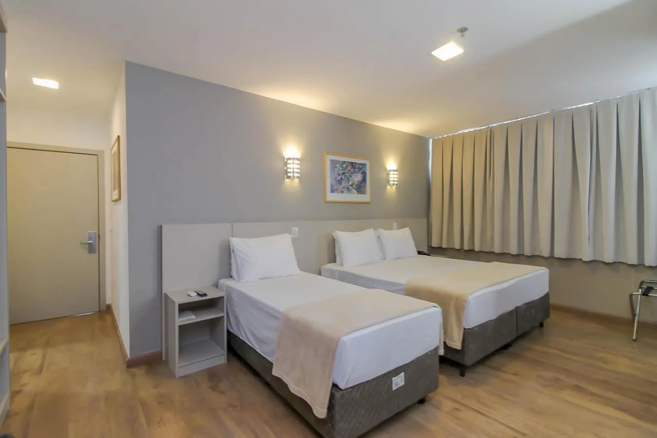 Hotel Coral Trade - Hospitais Puc RS e Clínicas - Pet Friendly