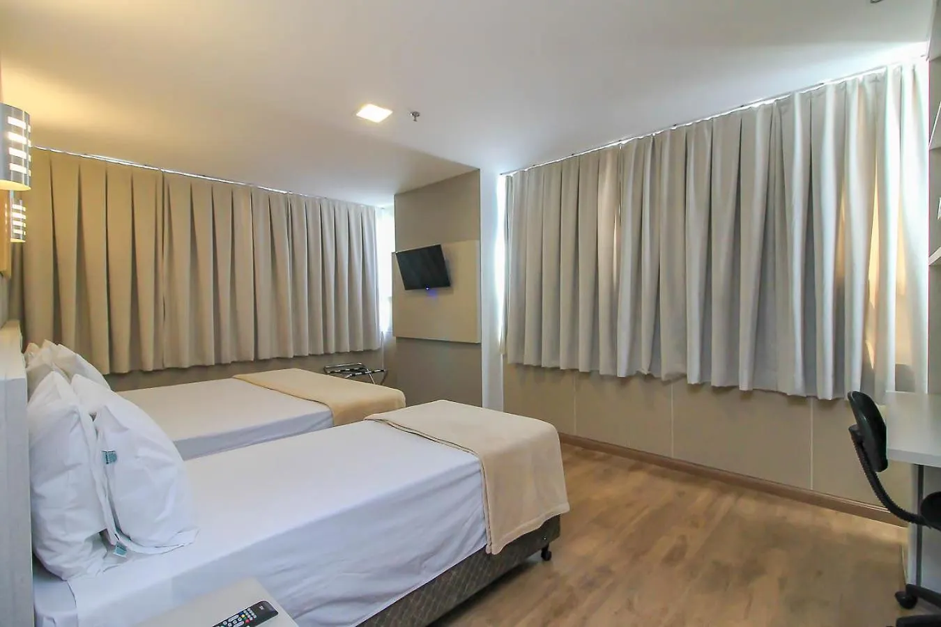 Hotel Coral Trade, Prox A Pucrs, Fapa E Uniritter