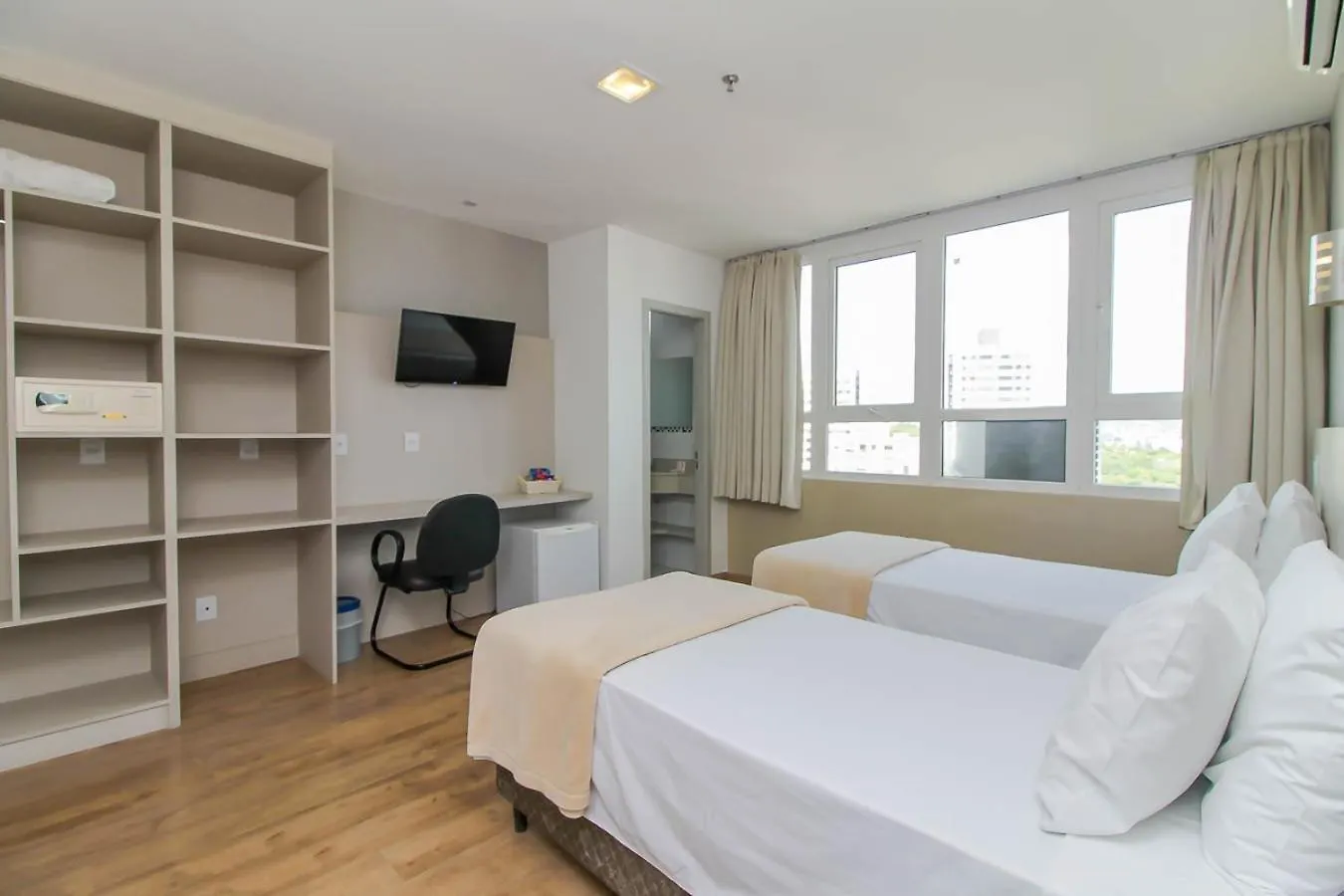Coral Trade, Prox A Pucrs, Fapa E Uniritter Hotel